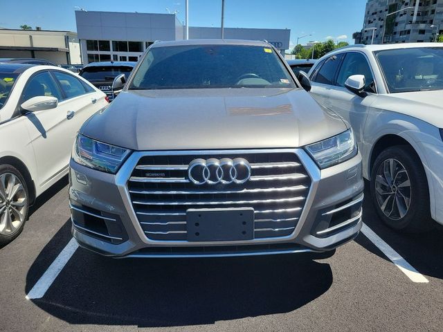 2017 Audi Q7 Premium Plus