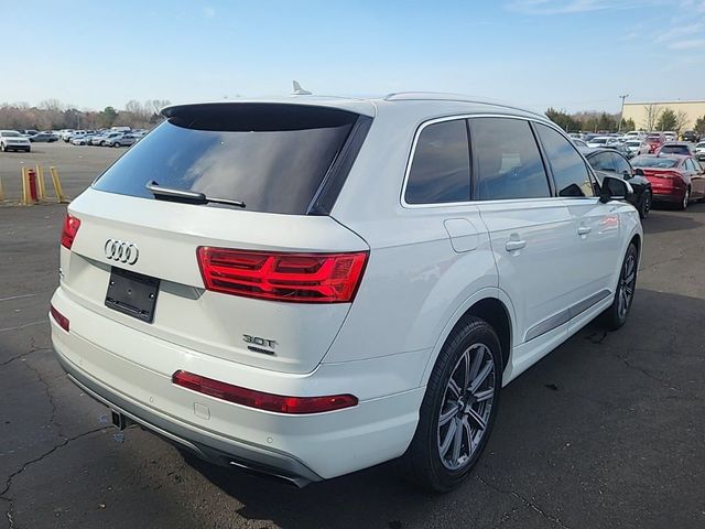 2017 Audi Q7 Premium Plus