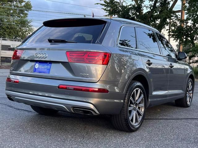 2017 Audi Q7 Premium Plus