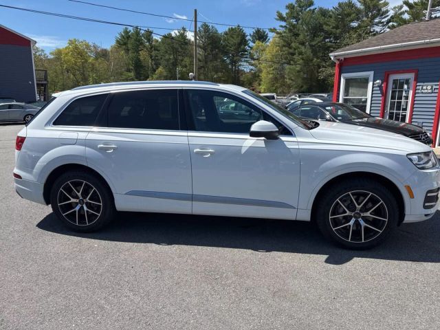 2017 Audi Q7 Premium Plus