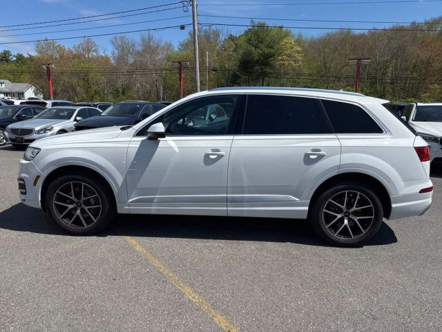 2017 Audi Q7 Premium Plus