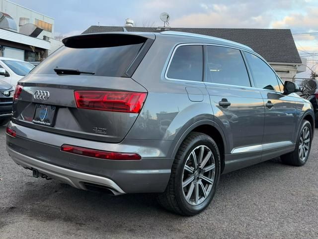 2017 Audi Q7 Premium Plus