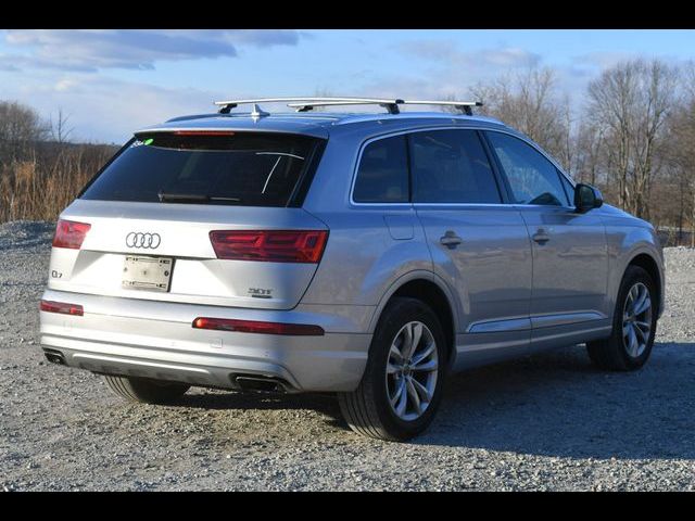 2017 Audi Q7 Premium Plus