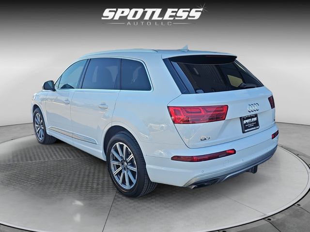 2017 Audi Q7 Premium Plus