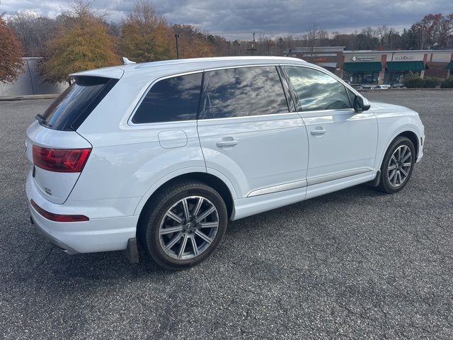 2017 Audi Q7 Premium Plus