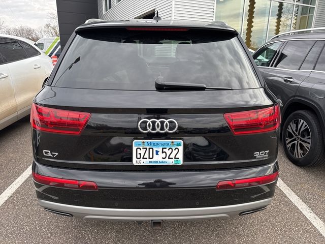 2017 Audi Q7 Prestige