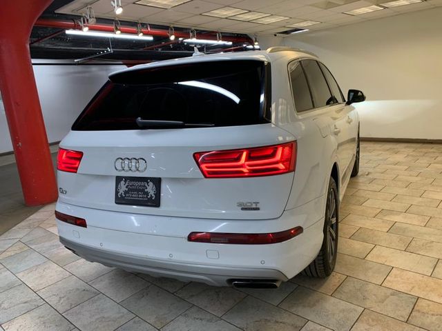 2017 Audi Q7 Premium Plus