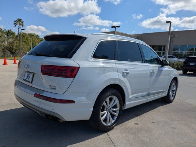 2017 Audi Q7 Premium Plus