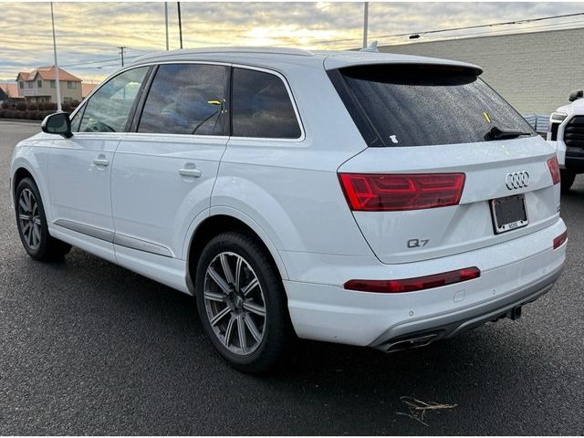 2017 Audi Q7 Premium Plus