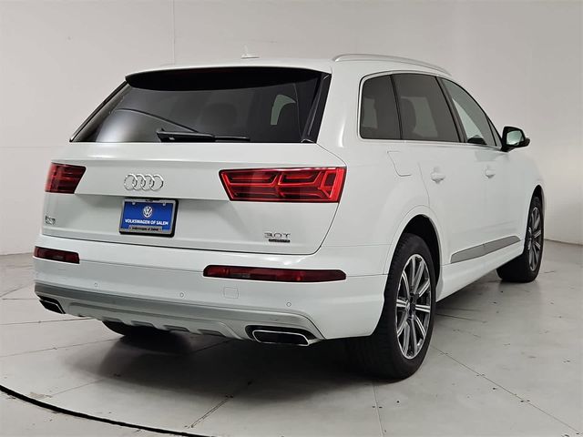 2017 Audi Q7 Premium Plus