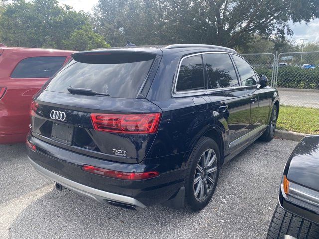 2017 Audi Q7 Premium Plus