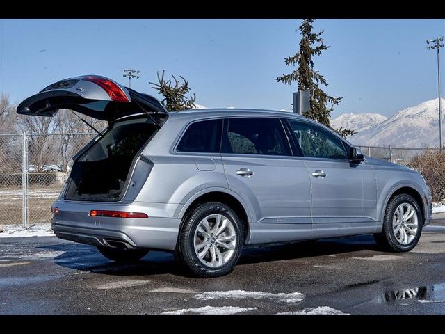 2017 Audi Q7 Premium Plus