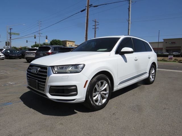 2017 Audi Q7 Premium Plus