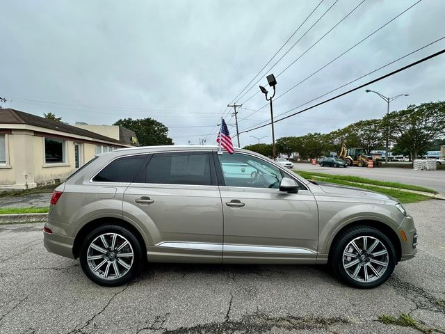 2017 Audi Q7 Premium Plus