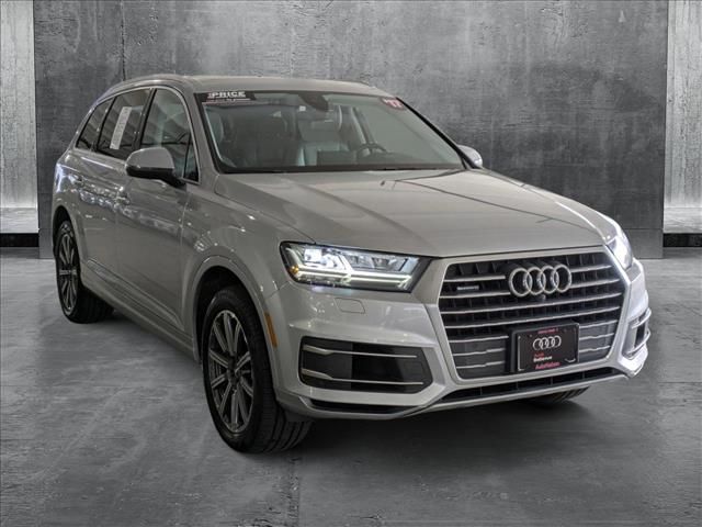 2017 Audi Q7 Premium Plus