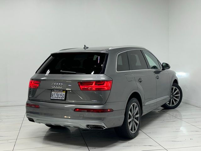 2017 Audi Q7 Premium Plus