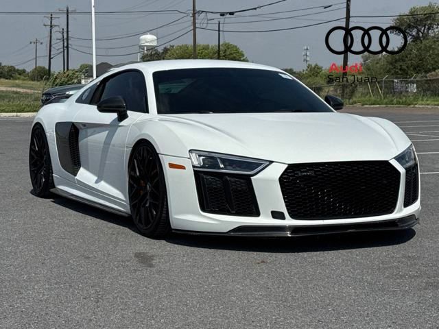 2017 Audi R8 V10 Plus