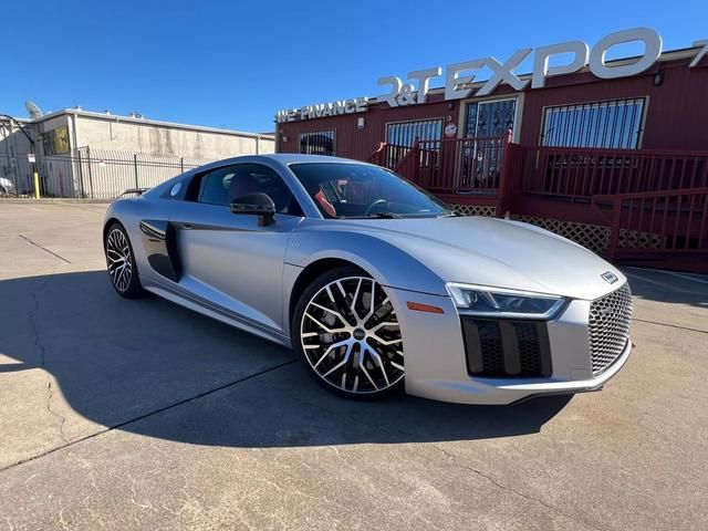 2017 Audi R8 V10 Plus