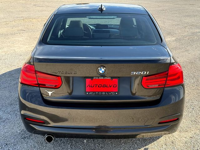 2017 BMW 3 Series 320i