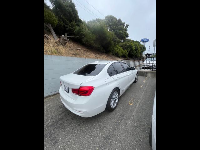 2017 BMW 3 Series 320i