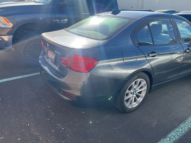 2017 BMW 3 Series 320i