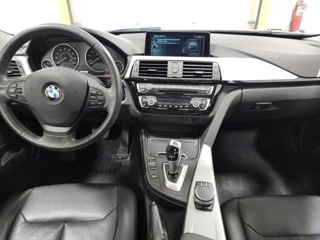 2017 BMW 3 Series 320i xDrive