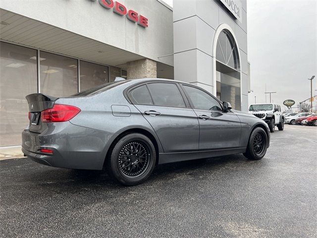 2017 BMW 3 Series 320i xDrive