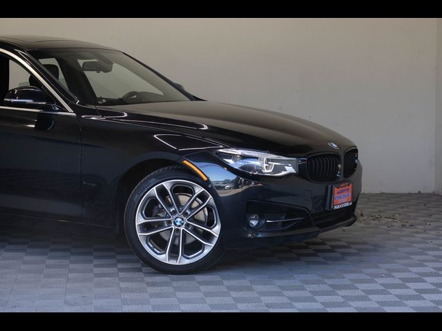 2017 BMW 3 Series 330i xDrive