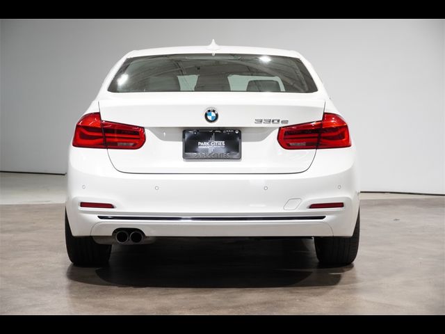 2017 BMW 3 Series 330e iPerformance