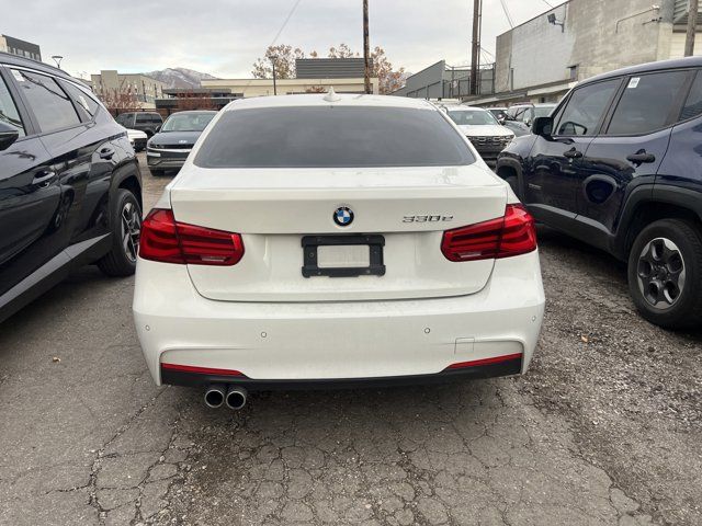 2017 BMW 3 Series 330e iPerformance