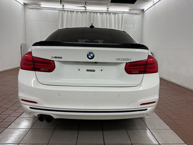 2017 BMW 3 Series 330i xDrive