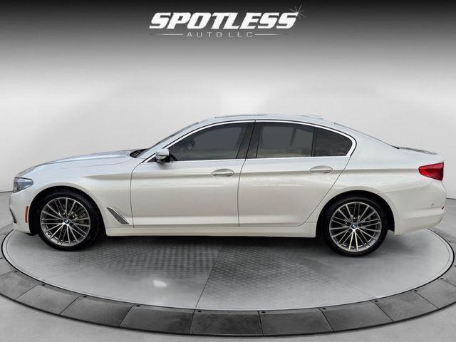 2017 BMW 5 Series 540i