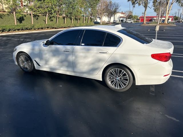 2017 BMW 5 Series 530i