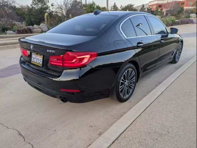 2017 BMW 5 Series 530i