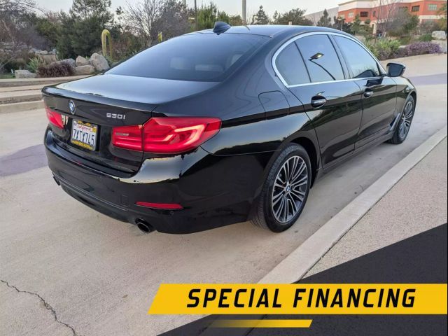 2017 BMW 5 Series 530i