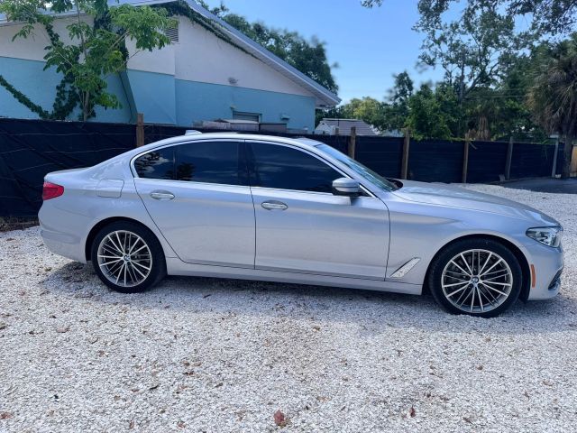 2017 BMW 5 Series 530i