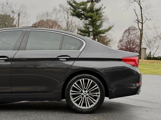 2017 BMW 5 Series 540i