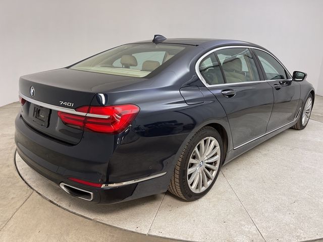 2017 BMW 7 Series 740i