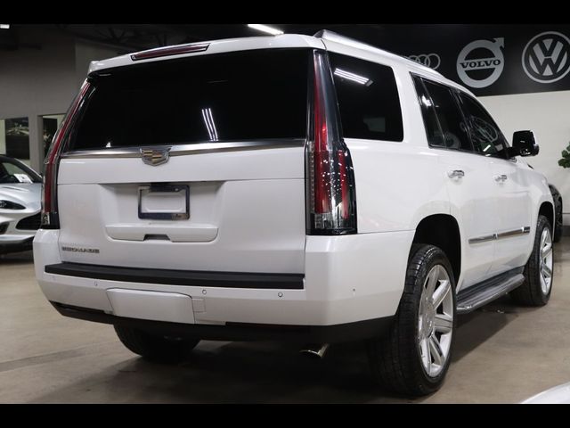 2017 Cadillac Escalade Luxury