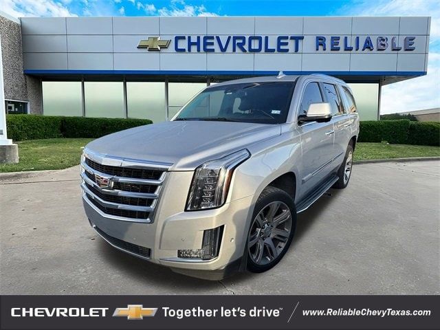 2017 Cadillac Escalade Luxury