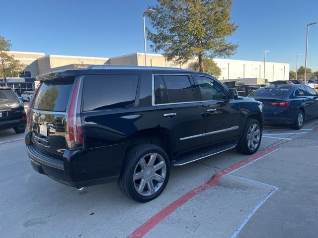 2017 Cadillac Escalade Luxury