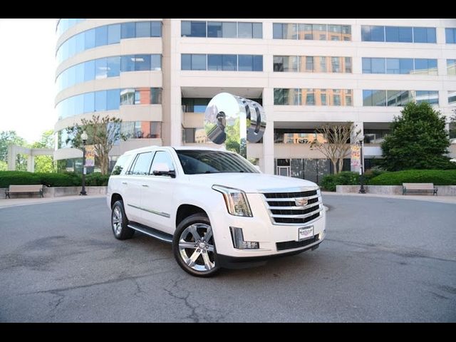 2017 Cadillac Escalade Luxury