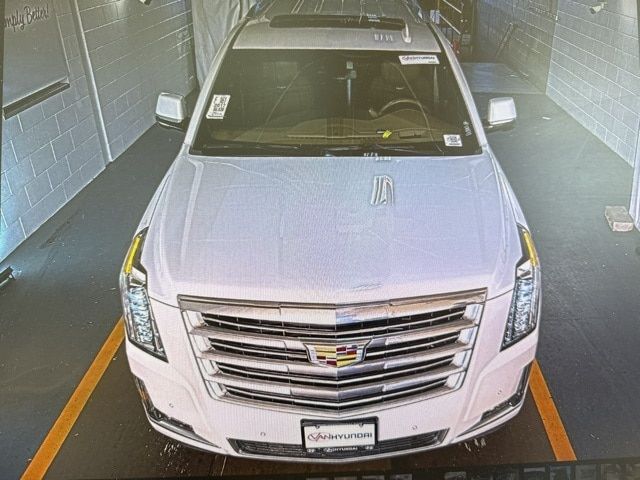 2017 Cadillac Escalade Platinum