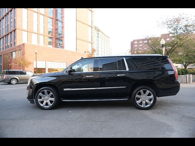 2017 Cadillac Escalade ESV Luxury