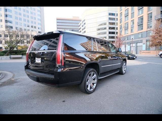 2017 Cadillac Escalade ESV Luxury