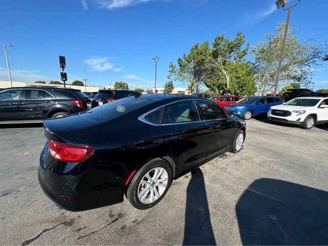 2017 Chrysler 200 Limited Platinum