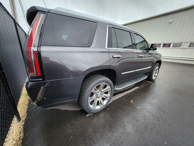 2017 Cadillac Escalade Luxury