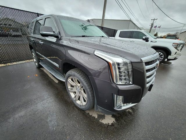 2017 Cadillac Escalade Luxury