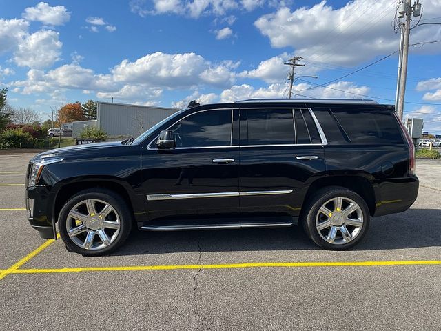 2017 Cadillac Escalade Luxury