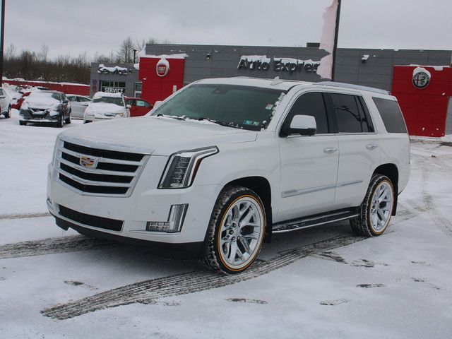 2017 Cadillac Escalade Luxury